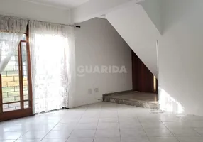 Foto 1 de Casa com 3 Quartos para alugar, 115m² em Cavalhada, Porto Alegre
