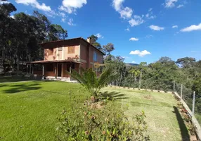 Foto 1 de Casa de Condomínio com 4 Quartos à venda, 2400m² em Três Córregos, Teresópolis