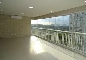 Foto 1 de Apartamento com 3 Quartos para alugar, 160m² em Santo Amaro, São Paulo