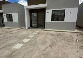 Foto 1 de Casa de Condomínio com 2 Quartos para alugar, 45m² em Papagaio, Feira de Santana