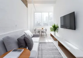 Foto 1 de Apartamento com 2 Quartos para alugar, 65m² em Jardins, São Paulo