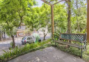 Foto 1 de Apartamento com 4 Quartos à venda, 77m² em Rio Branco, Porto Alegre