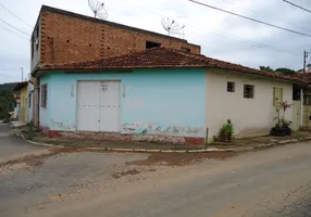 Foto 1 de Casa com 2 Quartos à venda, 231m² em Centro, Onça de Pitangui