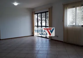 Foto 1 de Apartamento com 3 Quartos à venda, 145m² em Bairro da Cruz, Lorena