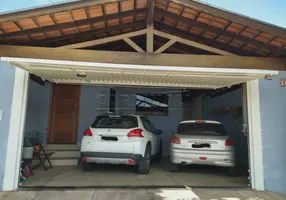Foto 1 de Casa com 3 Quartos à venda, 64m² em Parque Novo Mundo, São Carlos