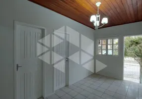 Foto 1 de Casa com 2 Quartos para alugar, 61m² em Agronômica, Florianópolis