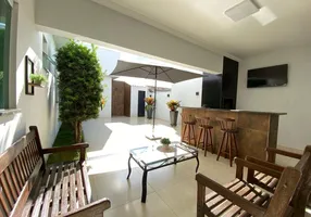 Foto 1 de Casa com 3 Quartos à venda, 160m² em Granada, Uberlândia