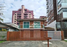 Foto 1 de Casa com 4 Quartos para alugar, 200m² em Centro, Guaratuba