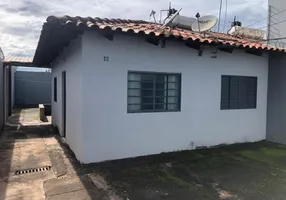 Foto 1 de Casa com 2 Quartos à venda, 38m² em Shopping Park, Uberlândia