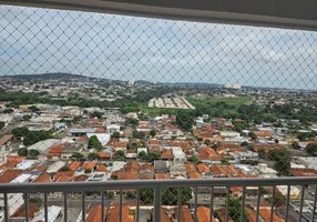 Foto 1 de Apartamento com 3 Quartos para alugar, 79m² em Aeroviário, Goiânia