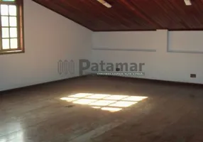 Foto 1 de Sobrado com 5 Quartos para alugar, 100m² em Caxingui, São Paulo