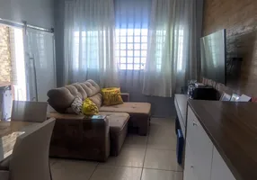 Foto 1 de Casa com 2 Quartos à venda, 100m² em Samarita, São Vicente