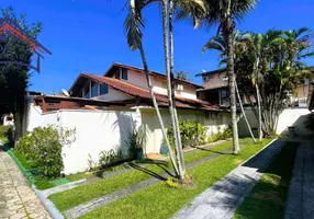 Foto 1 de Casa de Condomínio com 4 Quartos para venda ou aluguel, 110m² em Maresias, São Sebastião