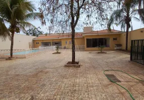 Foto 1 de Casa com 3 Quartos à venda, 298m² em Aviação, Araçatuba