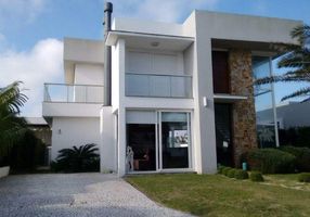 Foto 1 de Casa com 5 Quartos à venda, 238m² em Xangri la, Xangri-lá