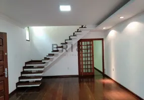 Foto 1 de Sobrado com 3 Quartos à venda, 220m² em Jabaquara, São Paulo