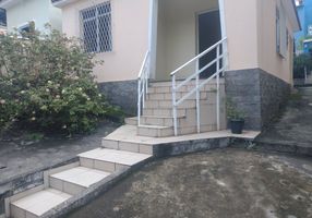 Foto 1 de Casa com 2 Quartos para alugar, 70m² em Tanque, Rio de Janeiro