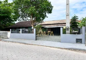 Foto 1 de Casa com 3 Quartos à venda, 150m² em Centro, Penha