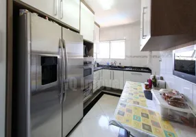 Foto 1 de Apartamento com 3 Quartos à venda, 90m² em Vila Madalena, São Paulo