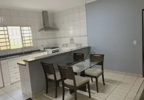 Foto 1 de Casa com 2 Quartos à venda, 100m² em Loteamento Villa Branca, Jacareí