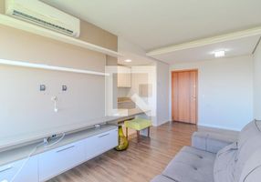 Foto 1 de Apartamento com 2 Quartos para alugar, 62m² em Medianeira, Porto Alegre