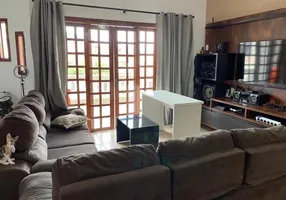 Foto 1 de Sobrado com 3 Quartos à venda, 257m² em Jardim Pacaembu, Sorocaba