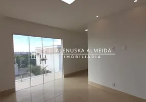 Foto 1 de Casa de Condomínio com 4 Quartos à venda, 240m² em Emaús, Parnamirim