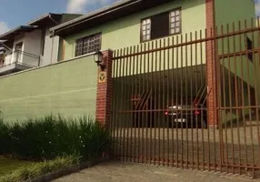 Foto 1 de Sobrado com 3 Quartos para alugar, 200m² em Barreirinha, Curitiba