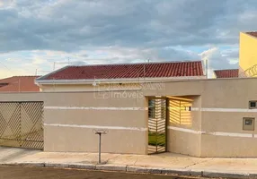 Foto 1 de Casa com 3 Quartos à venda, 182m² em Vila Yamada, Araraquara