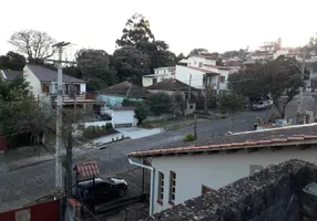 Foto 1 de Casa com 4 Quartos à venda, 179m² em Nonoai, Porto Alegre