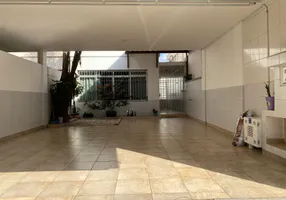 Foto 1 de Casa com 3 Quartos à venda, 200m² em Vila Congonhas, São Paulo