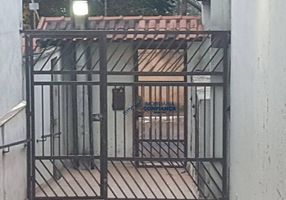 Casa de Condomínio com 2 Quartos à venda, 65m²