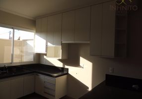 Casa de Condomínio com 3 Quartos à venda, 187m²