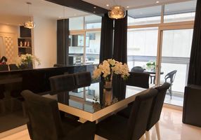 Apartamento com 3 Quartos à venda, 141m²