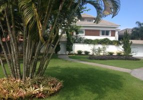 Casa de Condomínio com 5 Quartos à venda, 750m²