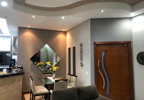 Casa com 3 Quartos à venda, 163m²