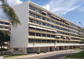 Apartamento com 4 Quartos à venda, 240m²