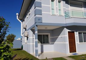 Casa com 3 Quartos à venda, 125m²