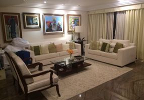 Apartamento com 5 Quartos à venda, 240m²