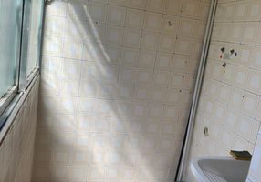 Apartamento com 2 Quartos para alugar, 59m²