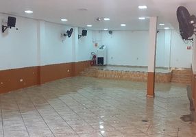 Imóvel Comercial com 11 Quartos para alugar, 573m²