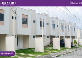 Casa de Condomínio com 2 Quartos à venda, 65m²