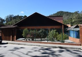 Casa com 5 Quartos à venda, 500m²