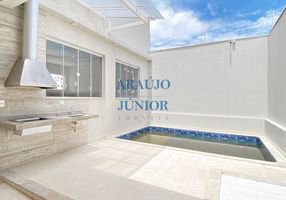 Sobrado com 4 Quartos para venda ou aluguel, 180m²