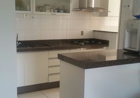 Apartamento com 3 Quartos à venda, 99m²