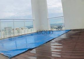Cobertura com 3 Quartos para venda ou aluguel, 245m²