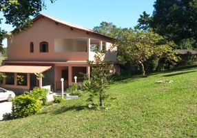 Fazenda/Sítio com 4 Quartos à venda, 16000m²