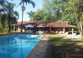 Fazenda/Sítio com 9 Quartos à venda, 100000m²