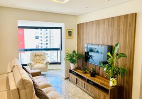 Apartamento com 3 Quartos à venda, 74m²