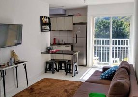 Apartamento com 2 Quartos para alugar, 48m²